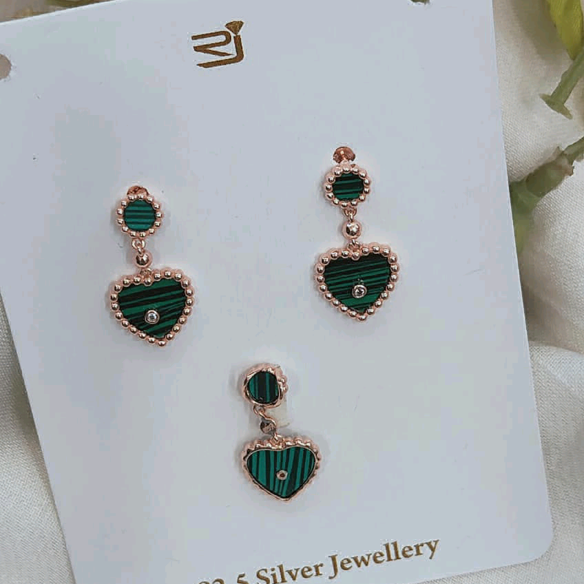 Malachite Heart Shape Pendant Set 
